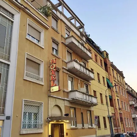 Corallo Hotel Milán
