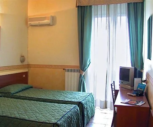 Corallo Hotel 3*